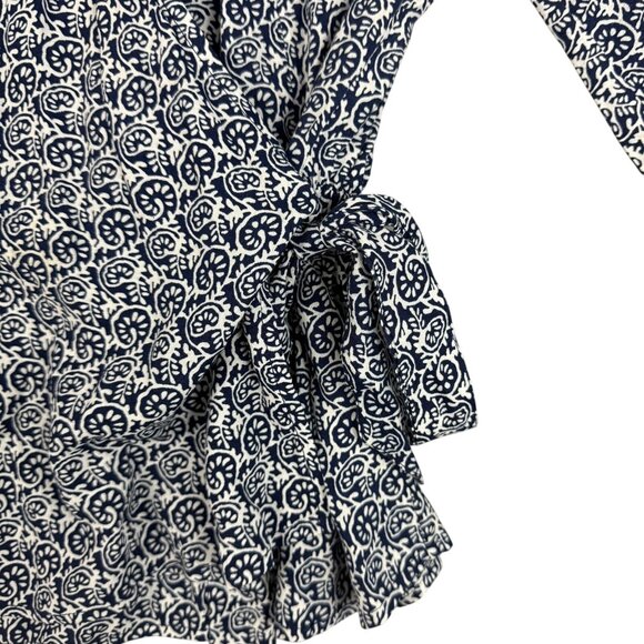 Talbots Wrap Blouse Womens XS Blue White Print Tie Waist 3/4 Sleeve Top - Picture 6 of 12